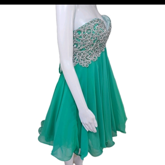 Fiesta Fashions Jade Strapless Formal Dress - Picture 6 of 9